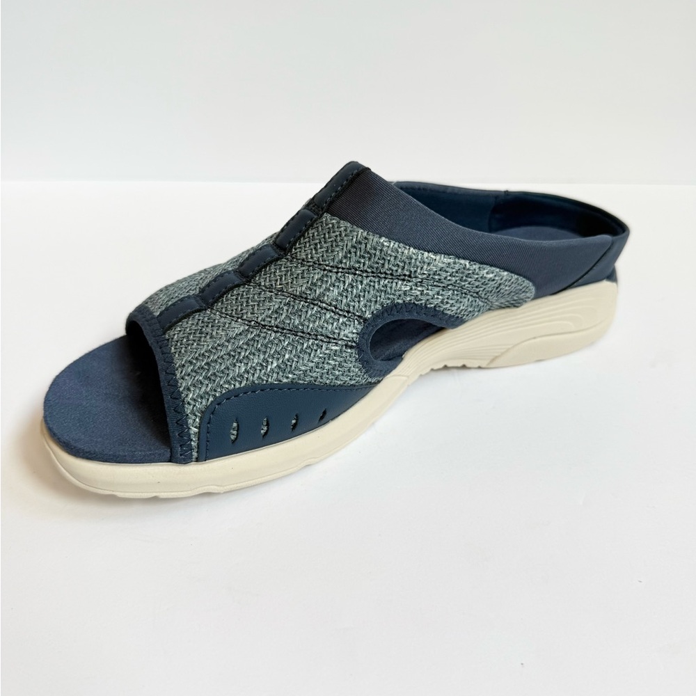 Easy Spirit Traciee2 - Women's 9 Blue Slip on Medium.‎ Original Price $65